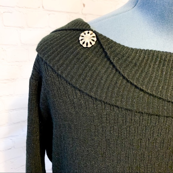 Laura Long Sleeve Cozy Sweater - Picture 3 of 9